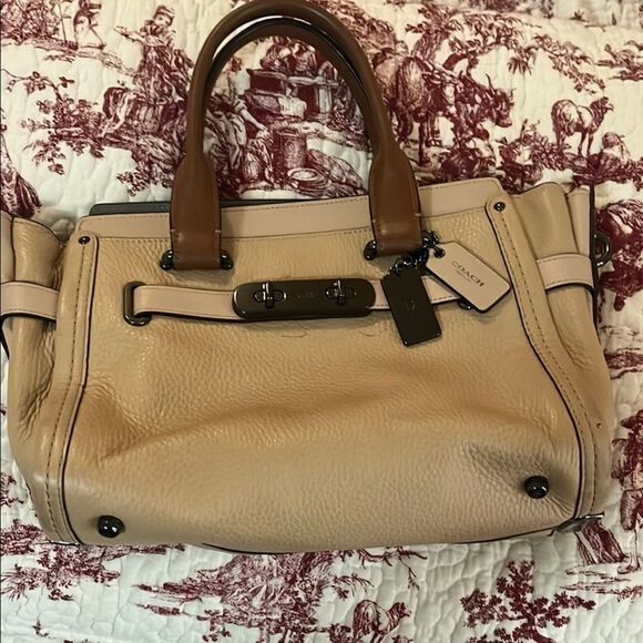Coach Tan swagger 27 Leather Women's Bag - Picture 1 of 7